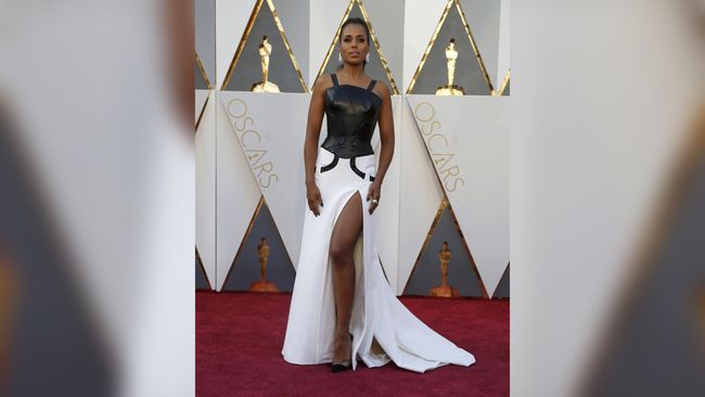 Kerry Washington memboyong "Xena" di ajang Oscar yang jelas-jelas bukan pesta kostum. Padahal selama ini ia menyandang predikat Best Dress.