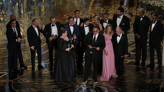 Beberapa selebriti Indonesia yang menghadiri acara nobar Oscar, tak mengikuti rangkaian acara sampai selesai.