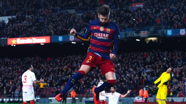 Pique membantah rumor akan bergabung dengan Guardiola di Manchester City musim depan. Pique mengaku masih sangat mencintai Manchester United.