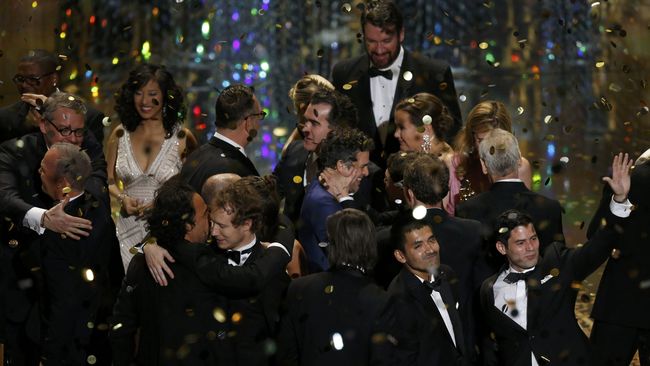 United Talent Agency, yang menaungi aktor Chris Pratt dan Alicia Vikander, membatalkan tradisi pesta Oscar, dan memilih donasi ke organisasi peduli HAM.