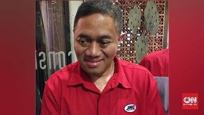 Dengan menawarkan biaya murah lantaran tak berizin, keberadaan perusahaan berbasis online dinilai mengancam lini bisnis yang dijalankan oleh anggota Asperindo.