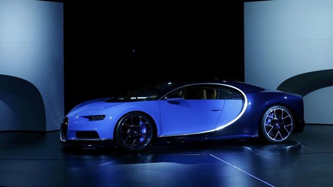 Di Eropa, harga Bugatti Chiron US$3,1-3,2 juta. Begitu masuk Indonesia harganya bisa tembus US$6,5 juta atau sekitar Rp90 miliar.