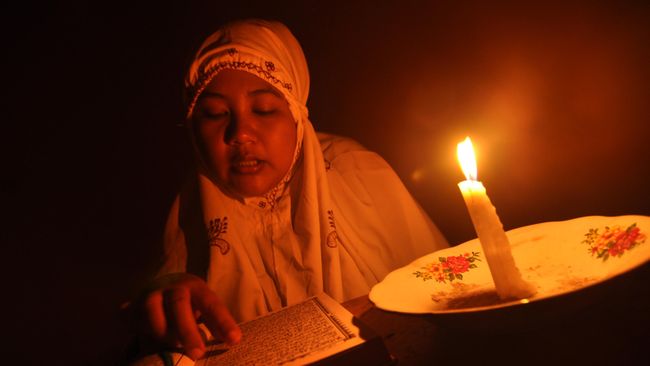 Mati listrik terjadi di sejumlah kota di Indonesia. Hal dikeluhkan oleh warganet melalui media sosial.