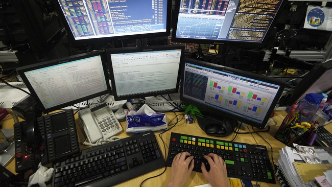 IHSG diperkirakan melemah menutup akhir pekan ini, karena aksi ambil untung investor.