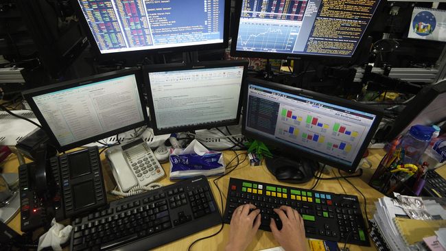 Aksi Jual Saham Warnai Laju IHSG Hari Ini IHSG diproyeksi meradang pada perdagangan Selasa (31/3) karena diwarnai aksi jual pelaku pasar.