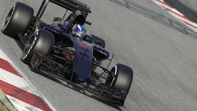 Toro Rosso mengincar podium di F1 2016 dengan menggunakan mobil STR11 berkekuatan mesin Ferrari.