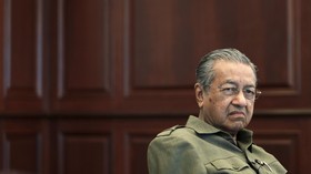 Mahathir Mohamad: Pernikahan Sesama Jenis Itu Gila
