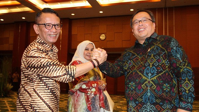 Dalam RAPBNP 2016, defisit anggaran direvisi dari rencana awal sebesar Rp372,17 triliun (2,15 persen PDB)  menjadi Rp313,34 triliun (2,48 persen PDB).
