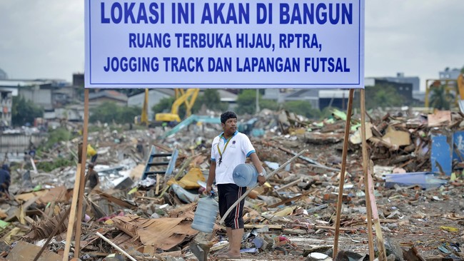 Gubernur DKI Jakarta Basuki Tjahaja Purnama menjamin perusahaan yang menyumbang dana CSR hanya akan mendapatkan keuntungan berupa pemasangan merek perusahaan.