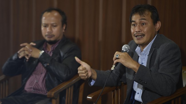 Yayasan Lembaga Konsumen Indonesia menilai ketidakjelasan batas biaya transaksi di tiap bank berpotensi membuat nasabah menjadi objek eksploitasi.