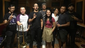 img-title Kolaborasi Mocca dan Burgerkill di Java Jazz 2016