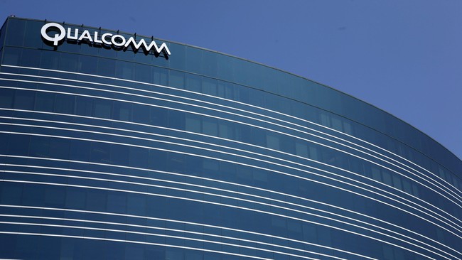 Setelah Google, tiga perusahaan pemasok cip yakni Intel, Qualcomm dan Broadcom dikabarkan turut setop bisnis mereka dengan Huawei.