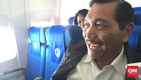 Luhut Bantah Pemerintah Dukung Setya Novanto Pimpin Golkar