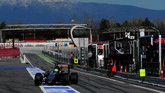 Deru Debu Pramusim Formula 1 Rahasia kekuatan tim-tim Formula 1 akan terungkap ketika sesi pramusim kembali digelar dalam empat hari ke depan di Sirkuit Katalonia.
