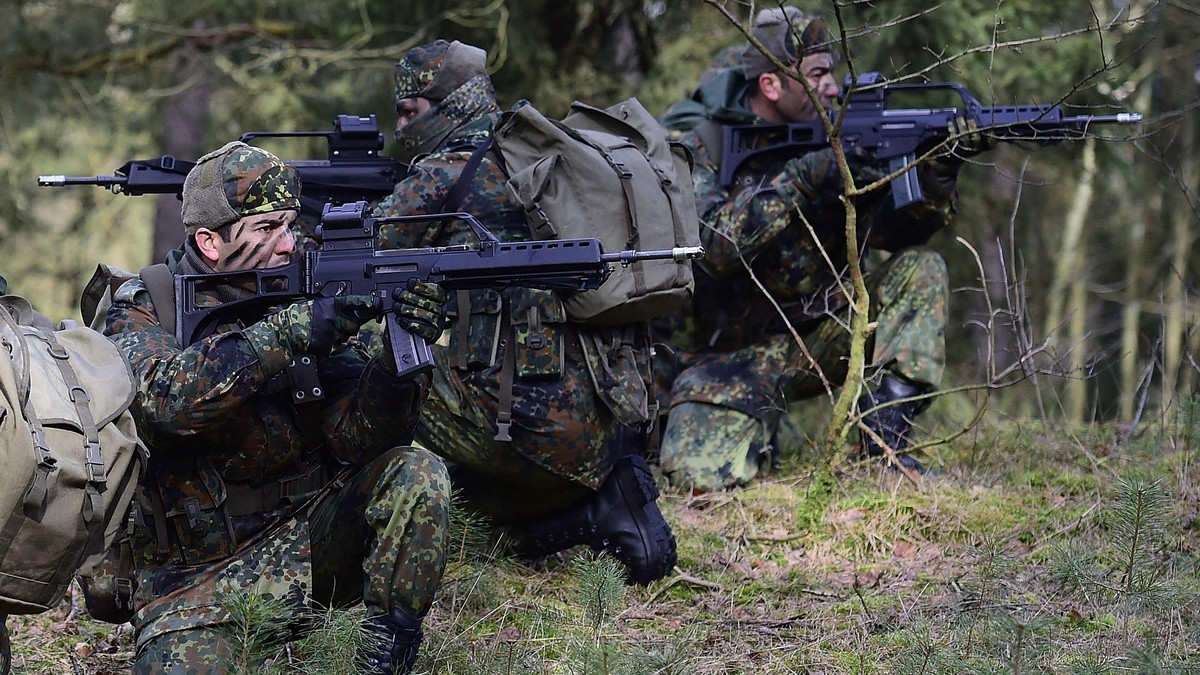 Jerman Latih Militer Peshmerga Kurdi