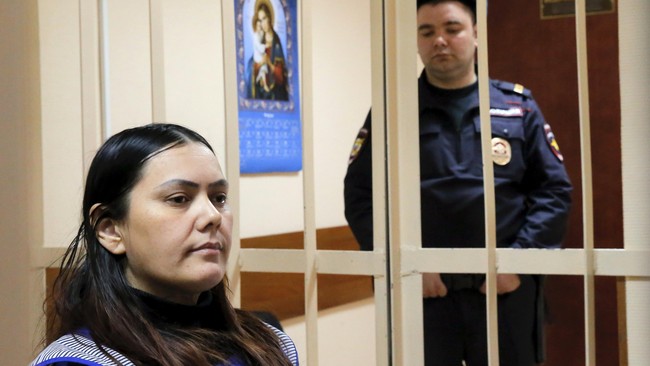 Wanita yang memenggal kepala anak yang diasuhnya di Moskow berdalih hal itu untuk membalas dendam kepada Putin atas serangan udara Rusia di Suriah.