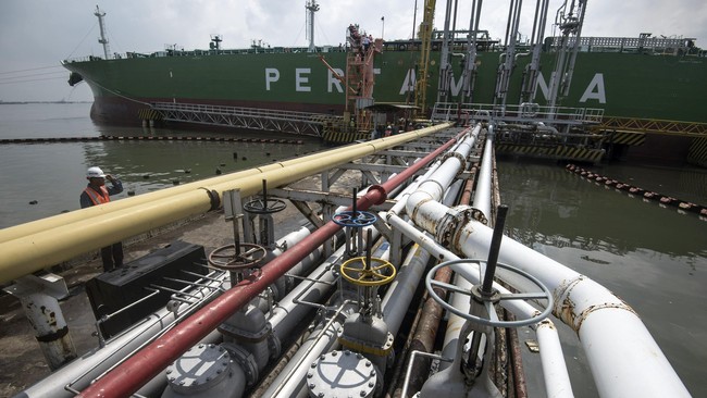 BPH Migas dan SKK Migas dengan menggandeng Mabes Polri memperketat pengawasan distribusi BBM dan gas melalui pipa demi menekan pencurian.