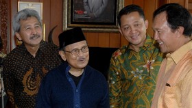 Airlangga Ingin Wujudkan Mimpi Habibie, 'Sulap' ITI Jadi PTN