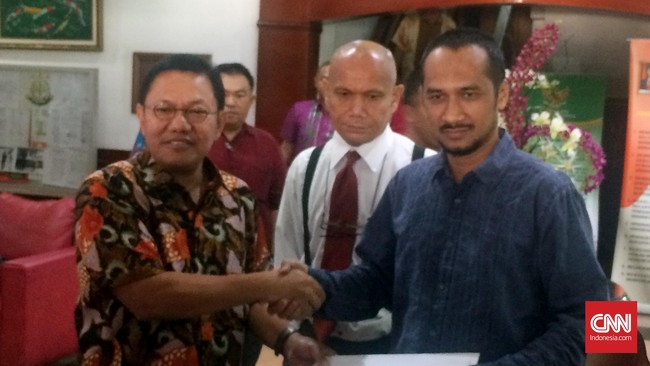 Dalam pembacaan putusan tersebut, hakim menyatakan bahwa objek permohonan yang diajukan pemohon O.C Kaligis dan Suryadharma Ali tidak sesuai.