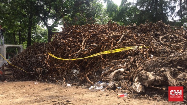 Polda Metro Jaya memastikan tak ditemukannya unsur sabotase banjir dalam penemuan sampah kulit kabel di Jalan Medan Merdeka Selatan, Jakarta Pusat.