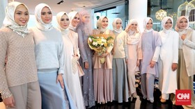Ria Miranda Lirik Pasar Busana Muslim Mewah Nusantara