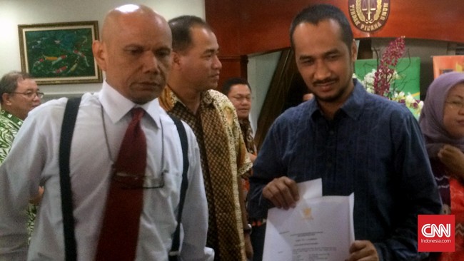 Pemohon, Ikatan Sarjana dan Profesi Perpolisian (ISPI) Inspektur Jenderal (Purnawirawan) Sisno Adiwinoto menilai adanya duplikasi aturan penghentian perkara.