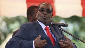 Mugabe Kembali Tolak Lepas Jabatan Presiden Zimbabwe