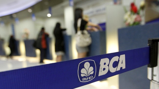 Untuk tahap awal, nasabah BCA baru dapat membayarkan iuran kepesertaan mereka melalui sistem autodebit kartu kredit BCA saja.