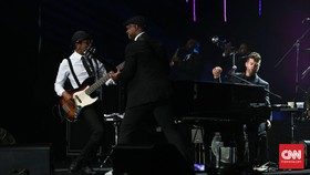 Aksi Panggung Spektakuler Malam Pertama Java Jazz Festival