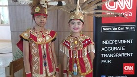 Bergaya Ala Dayak, Cakep
