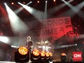 5 Seconds of Summer Galau di Video Musik 'Want You Back'