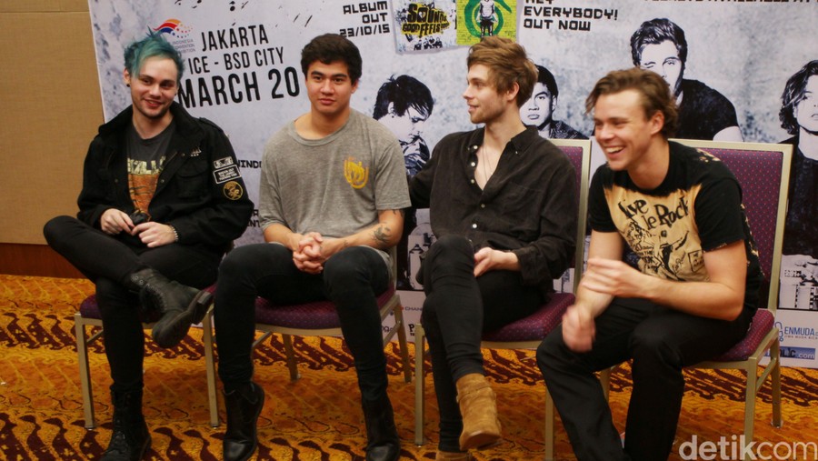 5 Seconds of Summer 5 Seconds of Summer di BSD, Tangerang