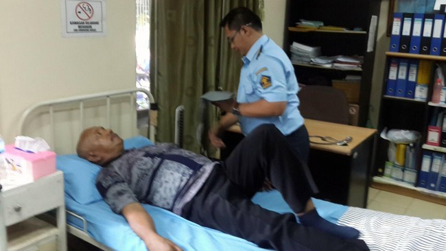Direktur Jenderal Pemasyarakatan pada Kementerian Hukum dan Hak Asasi Manusia, I Wayan Dusak, tak ingin Labora kembali lolos dengan dalih berobat.
