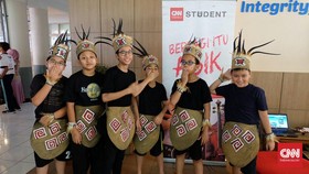 Kerennya Busana Daerah dan Internasional