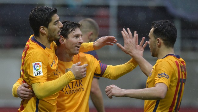 Trio MSN Barcelona berhasil mencatat torehan 100 gol di musim ini dan berpeluang memecahkan rekor 122 gol milik mereka musim lalu.