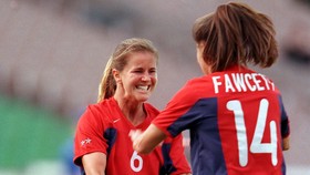 Bintang Sepak Bola Wanita AS Donasikan Otak