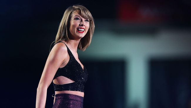Perseteruan Taylor Swift dengan Kanye West kian memanas. Ada teman selebriti yang membela, ada pula yang mencela.