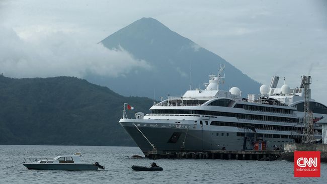 Dalam pertemuan yang berlangsung di Semarang, Presiden Jokowi sepakat melakukan kerjasama pariwisata dengan Singapura, terutama wisata kapal pesiar.