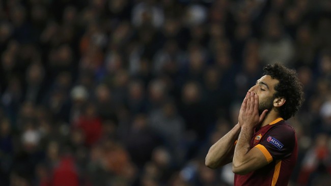 Mohamed Salah sebenarnya tertarik untuk pindah ke Liverpool, tapi satu panggilan telepon dari Jose Mourinho mengubah langkah hidupnya.