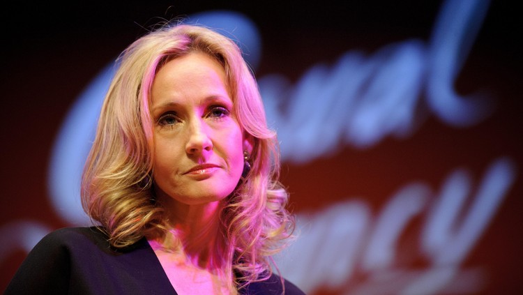 JK Rowling menyatakan dirinya sudah pulih setelah 2 minggu mengalami gejala Covid-19. Ia pulih dengan bantuan teknik pernapasan berikut ini.