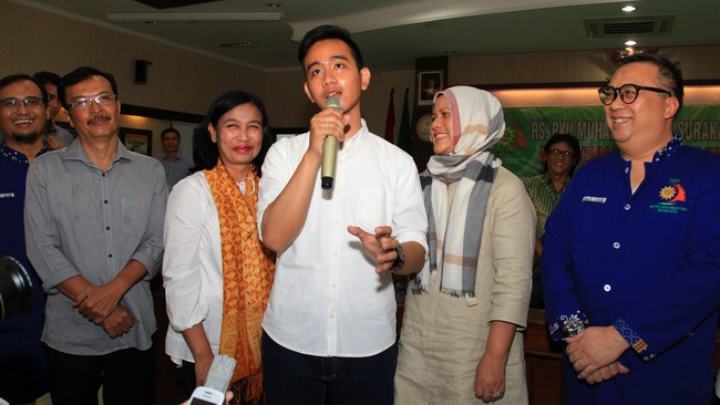 Ketua DPR mengucapkan selamat atas kelahiran cucu Jokowi. Dia berharap, sang cucu bisa mewarisi darah kepemimpinan yang dimiliki sang kakek.