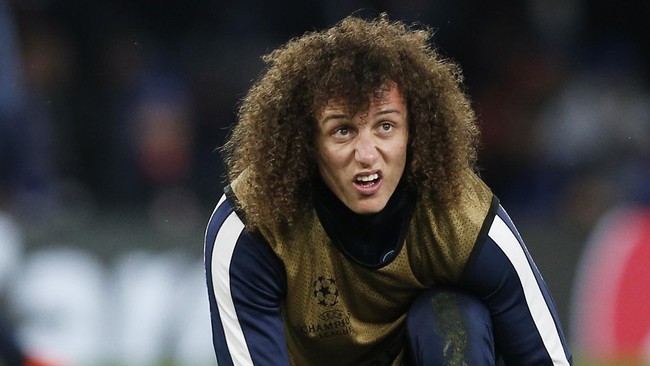 Pemain Les Parisiens asal Brasil, David Luiz, mengatakan seharusnya penyerang ManCity itu meminta maaf lantaran pelanggaran berbahaya itu.