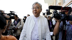 Presiden Myanmar Mengundurkan Diri
