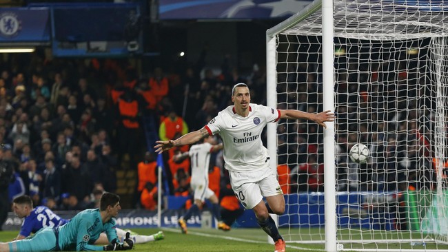 Zlatan Ibrahimovic kembali menjadi momok menakutkan bagi The Blues dengan mencetak dua gol dalam dua leg. 
