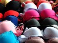 Warna Pakaian Dalam Wanita Favorit Pria