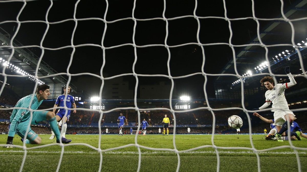 Momen Kehebatan PSG di Stamford Bridge