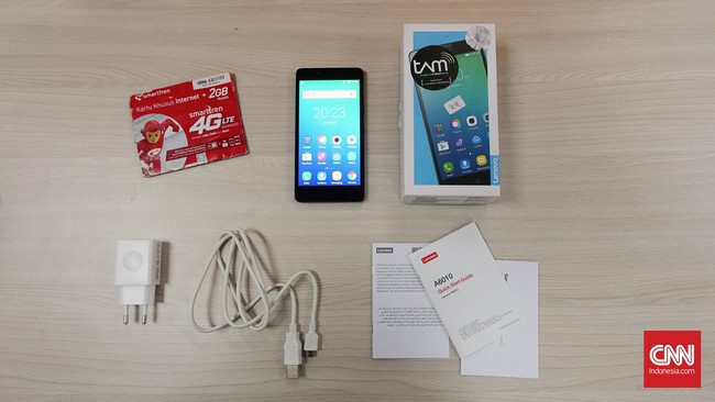 Lenovo A6010 dirilis sebagai penerus A6000 dan A6000 Plus. Secara umum ponsel ini tak banyak berbeda dari generasi sebelumnya.