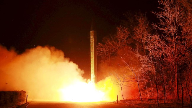 Peluncuran rudal ini sebagai respons terhadap sanksi dari Perserikatan Bangsa-Bangsa yang dijatuhkan karena uji coba nuklir Pyongyang pada Januari lalu.