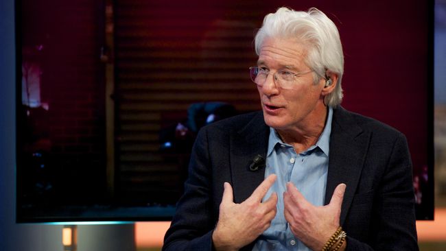 Baru dua pekan ditinggal sang ibu, Doris Gere, kini Richard Gere berduka lagi. Ia kehilangan Garry Marshall, sutradara Pretty Woman.