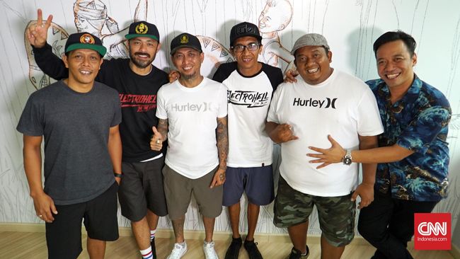 Shaggydog akan merilis mini album pada Juli mendatang, yang hanya berisi lima lagu dan memuat karya remix dari musik-musik sebelumnya.